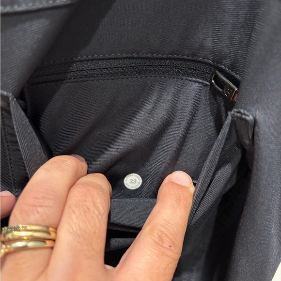 Lululemon ABC Pant Classic *34"
Obsidian - Picture 5 of 5